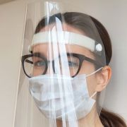 Пластиковый защитный экран для лица